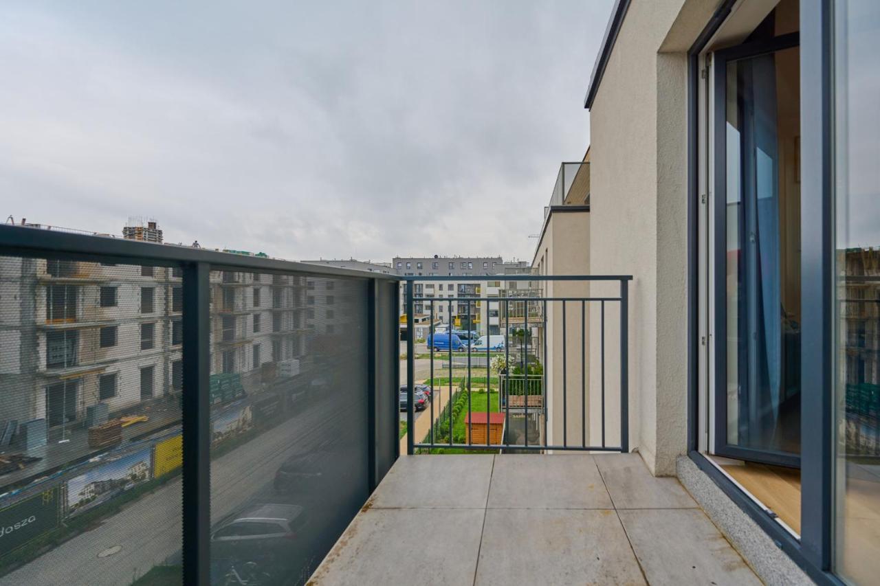 Jagodno Wroclaw Kajdasza Studio Z Bezplatnym Garazem By Noclegi Renters Экстерьер фото