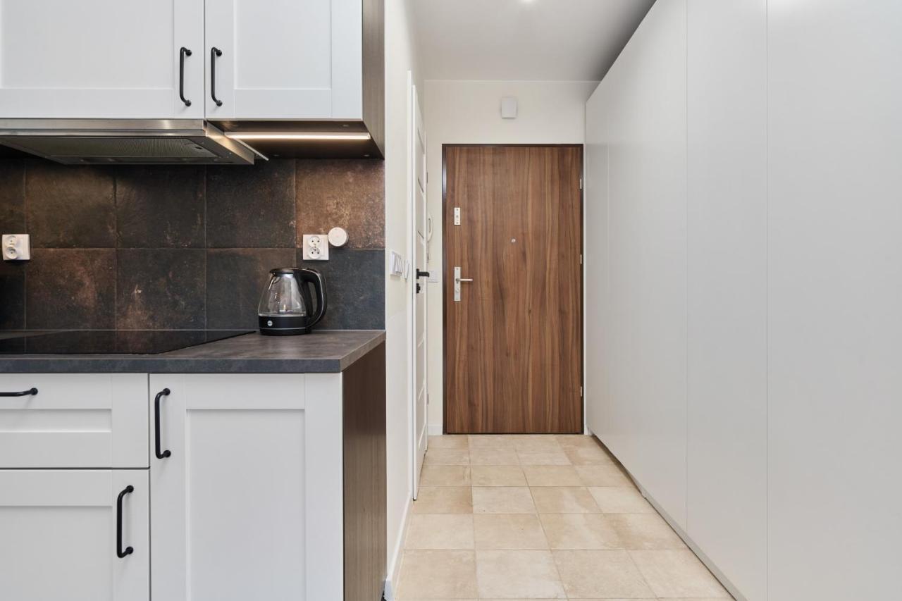 Jagodno Wroclaw Kajdasza Studio Z Bezplatnym Garazem By Noclegi Renters Экстерьер фото