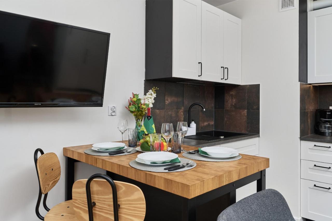 Jagodno Wroclaw Kajdasza Studio Z Bezplatnym Garazem By Noclegi Renters Экстерьер фото
